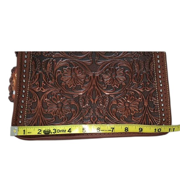 NWT Trinity Ranch Coffee Floral Tooled Leather Crossbody Bag - Picture 9 of 12